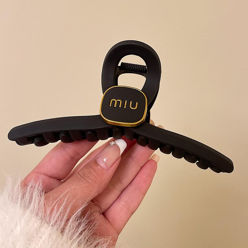 2023 Большая Высококачественная Корейская Заколка для Волос «Акула» для Женщин
2023 Большая Высококачественная Корейская Заколка для Волос «Акула» для Женщин