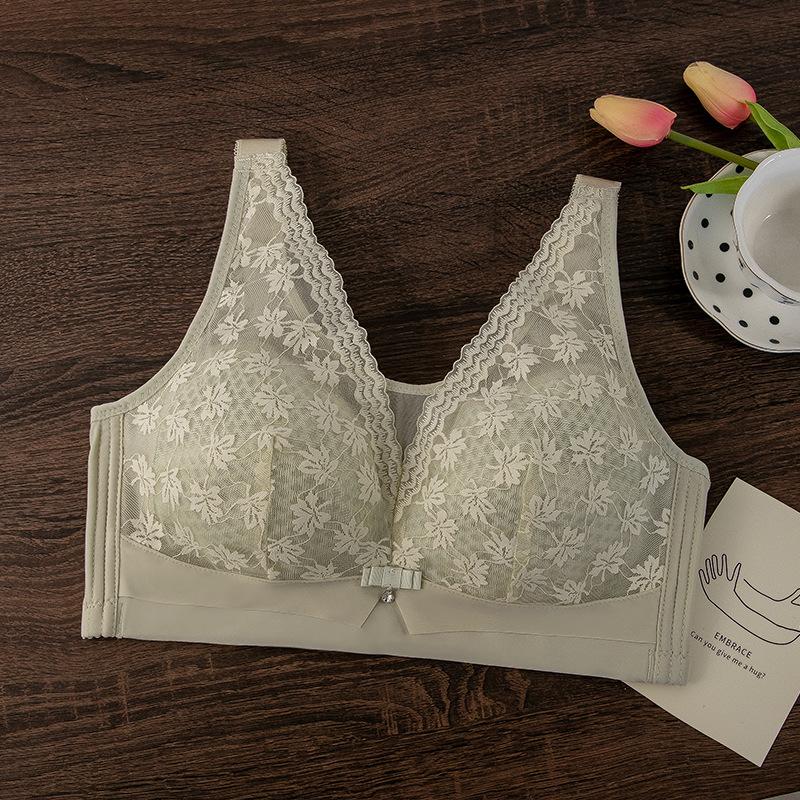 Full cup bra large size large chest thin no steel ring no magnetic sandwich light cup foreign trade export 46/105CD
Full cup bra large size large chest thin no steel ring no magnetic sandwich light cup foreign trade export 46/105CD