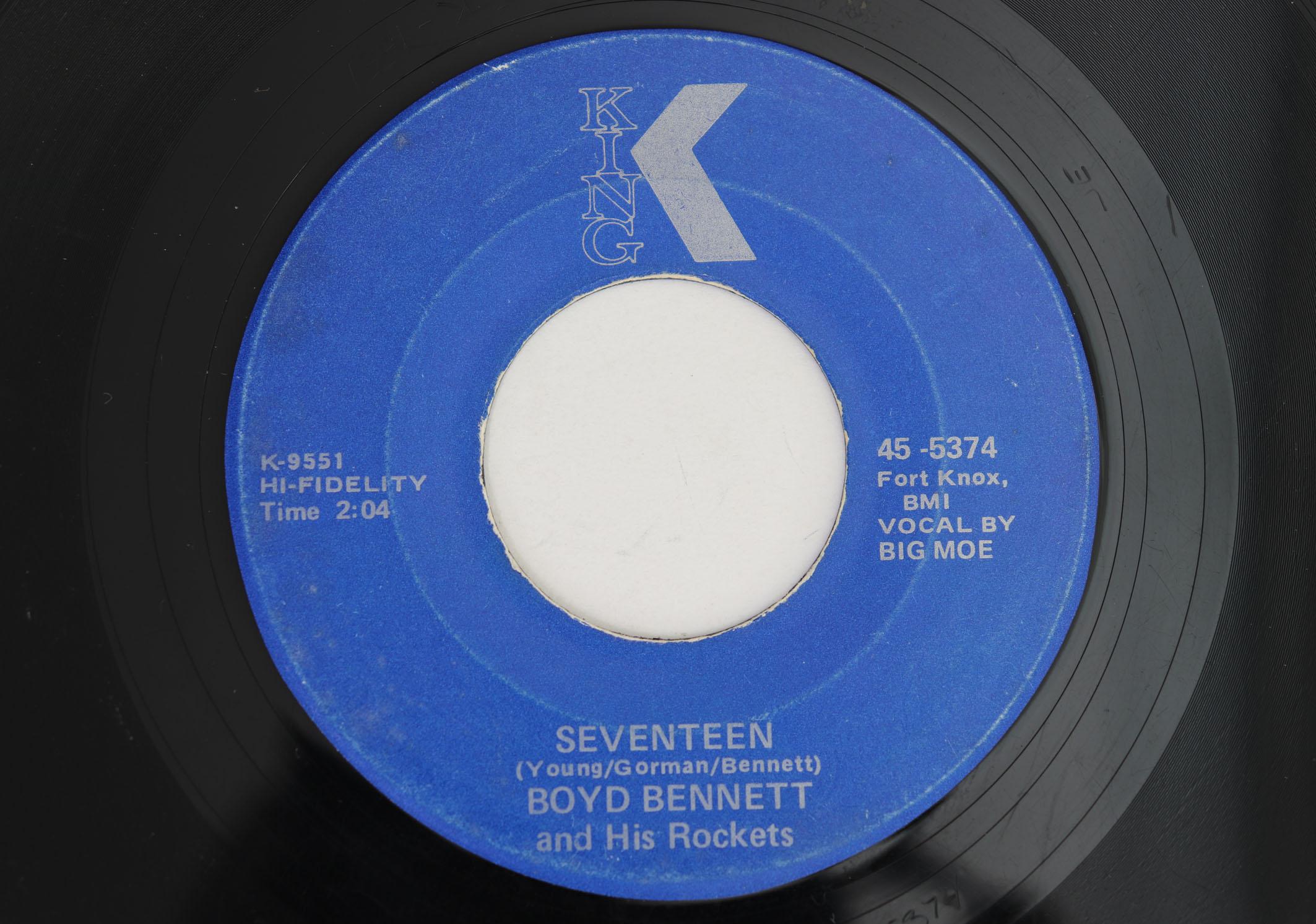 7inch Record BOYD BENNETT THE ROCKETS Seventeen My Boy Flat Top 455374 KING US Rock Used
7inch Record BOYD BENNETT THE ROCKETS Seventeen My Boy Flat Top 455374 KING US Rock Used