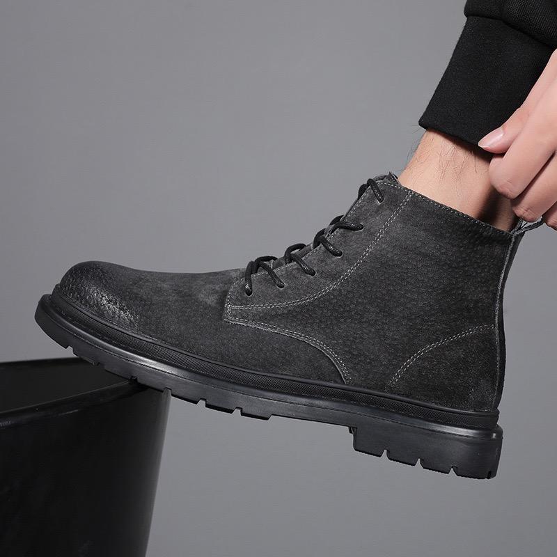 Men s Genuine Leather Boots High-top Casual Boot Suede Cow Leather Boots Motorcycle Ankle Boots for Men Plush Warm Winter Botas 38 серый
Men s Genuine Leather Boots High-top Casual Boot Suede Cow Leather Boots Motorcycle Ankle Boots for Men Plush Warm Winter Botas 38 серый