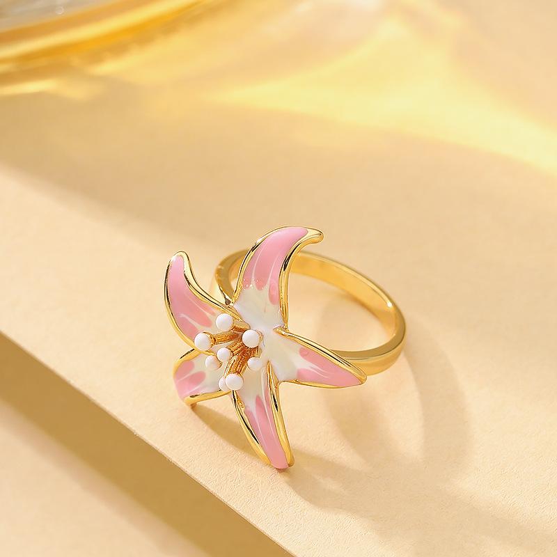Mori sweet temperament pastoral style oil drop enamel glaze stamen flower adjustable opening ring high-end jewelry Adjustable opening розовый
Mori sweet temperament pastoral style oil drop enamel glaze stamen flower adjustable opening ring high-end jewelry Adjustable opening розовый