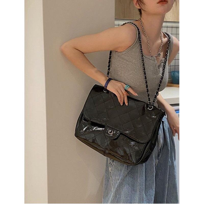 2026 Women s Fashion Tote Bag - Small Fragrance, One-Shoulder, Large Capacity, Diamond Chain, Commuter Style чорний
2026 Women s Fashion Tote Bag - Small Fragrance, One-Shoulder, Large Capacity, Diamond Chain, Commuter Style чорний