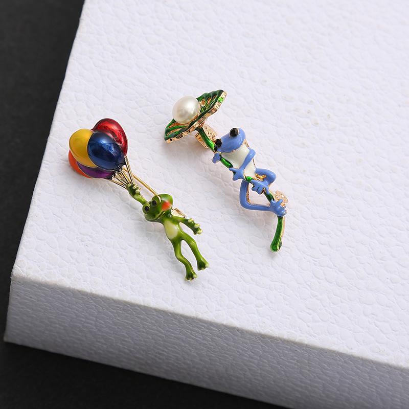 Classic Enamel Frog Umbrella Brooch For Women Men Fashion Vintage Creative Badges Accessories Unisex Clothing Bag Buckle Pins
Classic Enamel Frog Umbrella Brooch For Women Men Fashion Vintage Creative Badges Accessories Unisex Clothing Bag Buckle Pins