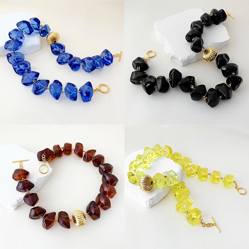 Vintage Chinese-Style Irregular Resin Beaded Necklace with Blue High-Transparency and Colorful Design
Vintage Chinese-Style Irregular Resin Beaded Necklace with Blue High-Transparency and Colorful Design