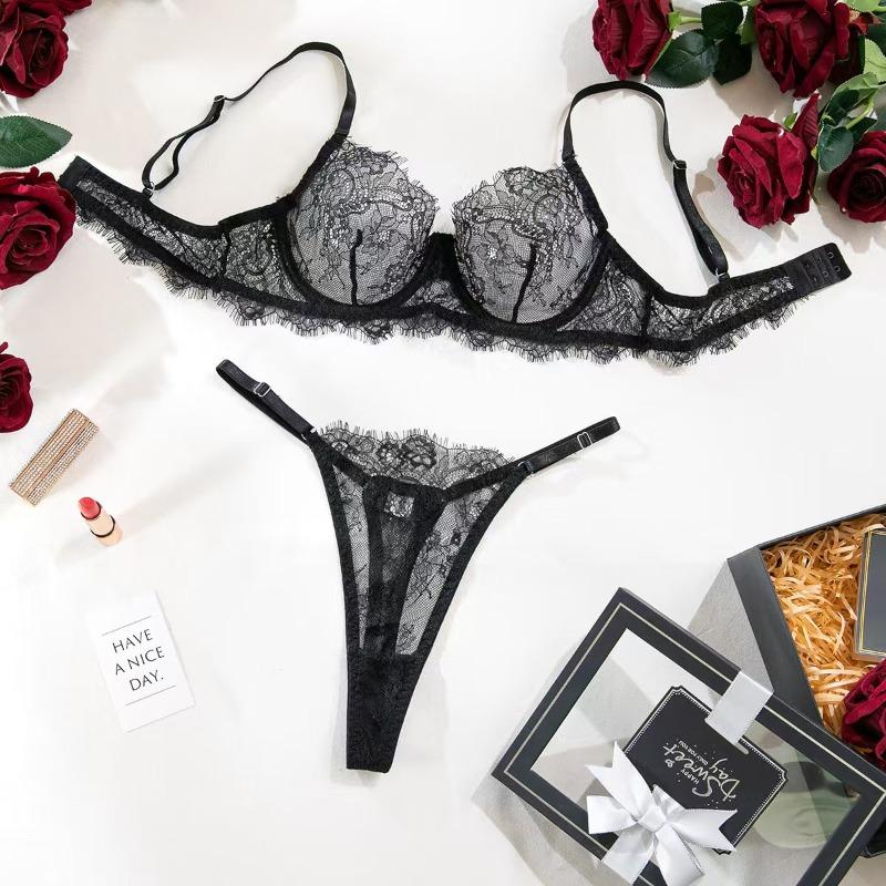 Ultra-thin sexy lace bra, crystal cup underwear, large breasts are small, no sponge with steel ring, and small breasts are gathered. XL чорний
Ultra-thin sexy lace bra, crystal cup underwear, large breasts are small, no sponge with steel ring, and small breasts are gathered. XL чорний