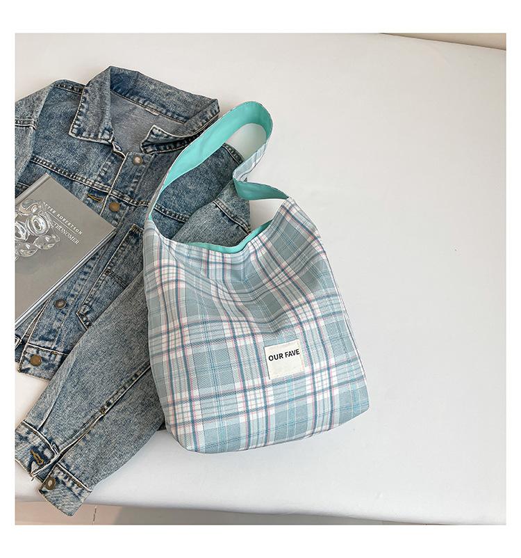 Свежая мятная клетчатая парусиновая сумка через плечо Mambo, большая вместительная сумка-тоут, простая двусторонняя сумка двойного назначения, новинка весны и лета
Свежая мятная клетчатая парусиновая сумка через плечо Mambo, большая вместительная сумка-тоут, простая двусторонняя сумка двойного назначения, новинка весны и лета