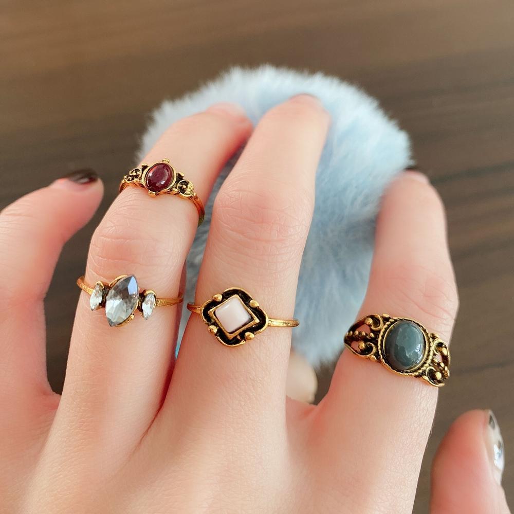 4PCS/Set Forest Vine Leaf Flower Ring Vintage Punk Antique Carved Midi Finger Ring Women Bohemian Rings For Men Jewelry Gifts
4PCS/Set Forest Vine Leaf Flower Ring Vintage Punk Antique Carved Midi Finger Ring Women Bohemian Rings For Men Jewelry Gifts