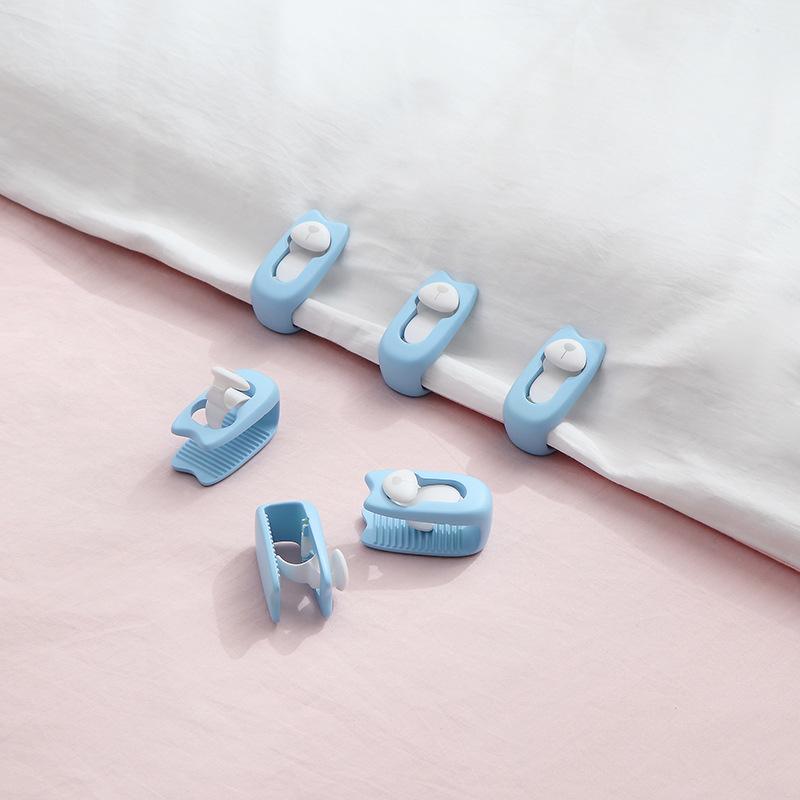 Needle-Free Teddy Bear Duvet Fixer for Students - Bed Sheet Anti-Slip Storage Artifact
Needle-Free Teddy Bear Duvet Fixer for Students - Bed Sheet Anti-Slip Storage Artifact
