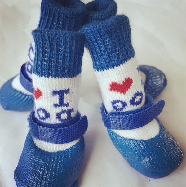 4Pcs/set Cute Pet Dog Shoes Rubber Cotton Socks Waterproof Non-slip Dog Rain Snow Boots Socks Footwear For Puppy Small Cats Dogs M6x4.3cm fit 1.5-4kg
4Pcs/set Cute Pet Dog Shoes Rubber Cotton Socks Waterproof Non-slip Dog Rain Snow Boots Socks Footwear For Puppy Small Cats Dogs M6x4.3cm fit 1.5-4kg