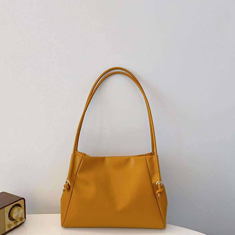 Stylish Large Pu Tote Bag For Women With Chic Minimalist Design And Soft Feel коричневий
Stylish Large Pu Tote Bag For Women With Chic Minimalist Design And Soft Feel коричневий