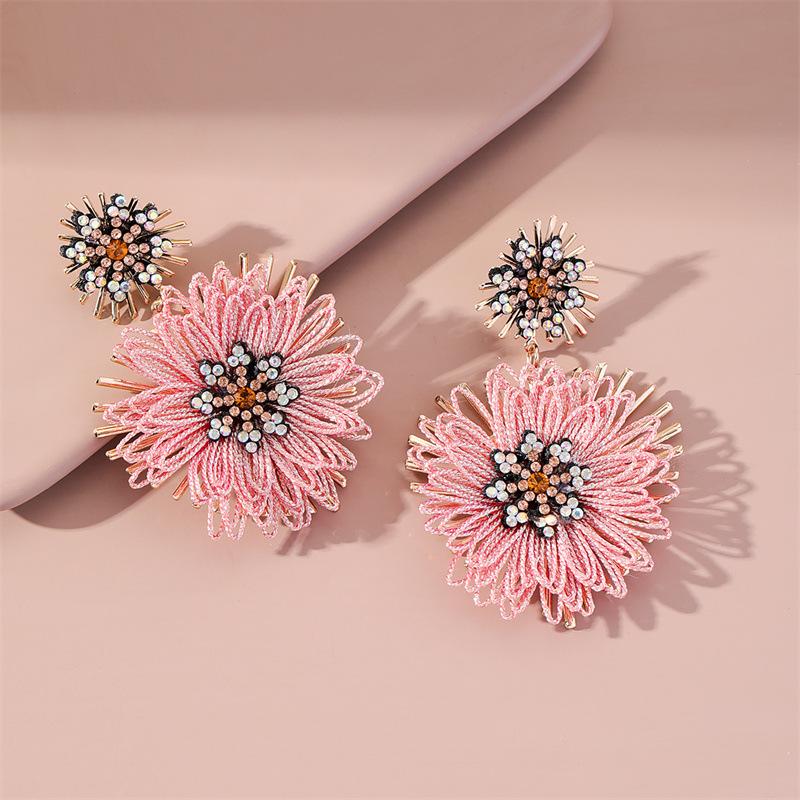 Jewelry Dainty Design Options For Daily Outfits 1 Pair Of Dazzling Dangle Flower Earrings - Drop Dangle popular And Color fashion Unique рожевий
Jewelry Dainty Design Options For Daily Outfits 1 Pair Of Dazzling Dangle Flower Earrings - Drop Dangle popular And Color fashion Unique рожевий