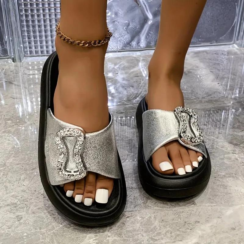 Women New Summer Flip-flops Women 2025 Summer New Rhinestone Cross Platform Slippers Wear Lazy Sandals 40-41 
Women New Summer Flip-flops Women 2025 Summer New Rhinestone Cross Platform Slippers Wear Lazy Sandals 40-41