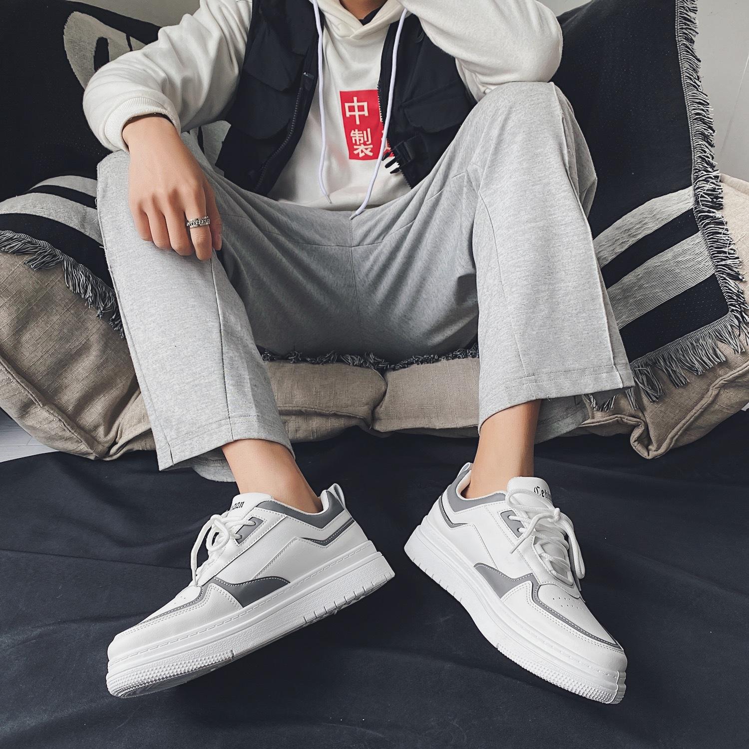 Men s shoes 2025 tide little white tide shoes Korean version trend fashion casual spring and summer men s white shoes sports board shoes 44 бежевий
Men s shoes 2025 tide little white tide shoes Korean version trend fashion casual spring and summer men s white shoes sports board shoes 44 бежевий