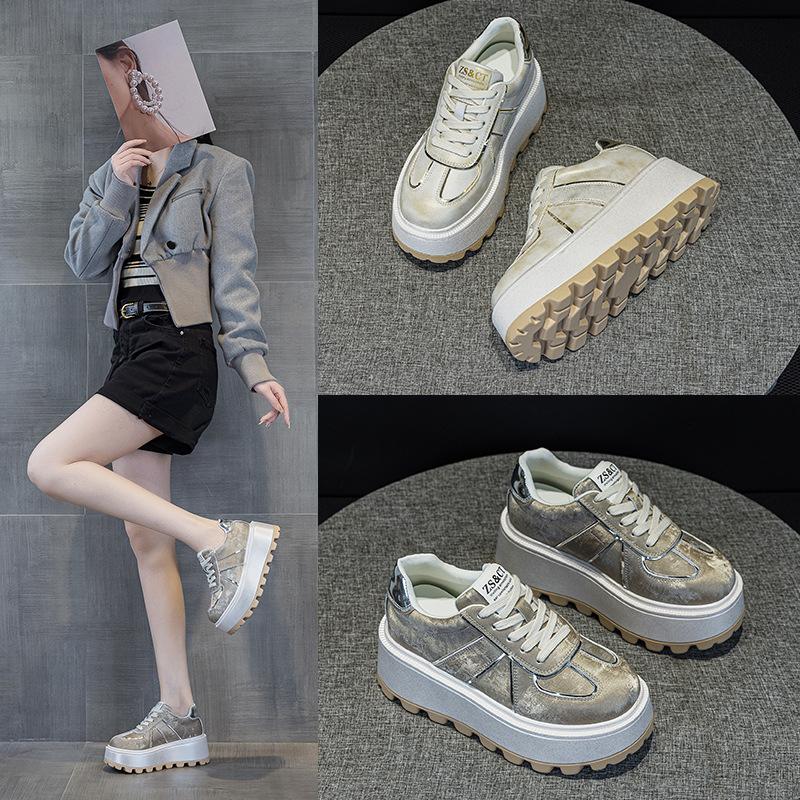 2 Leather muffin shoes spring new 7cm height increase tide brand Korean version versatile sports explosion Forrest Gump shoes 34
2 Leather muffin shoes spring new 7cm height increase tide brand Korean version versatile sports explosion Forrest Gump shoes 34