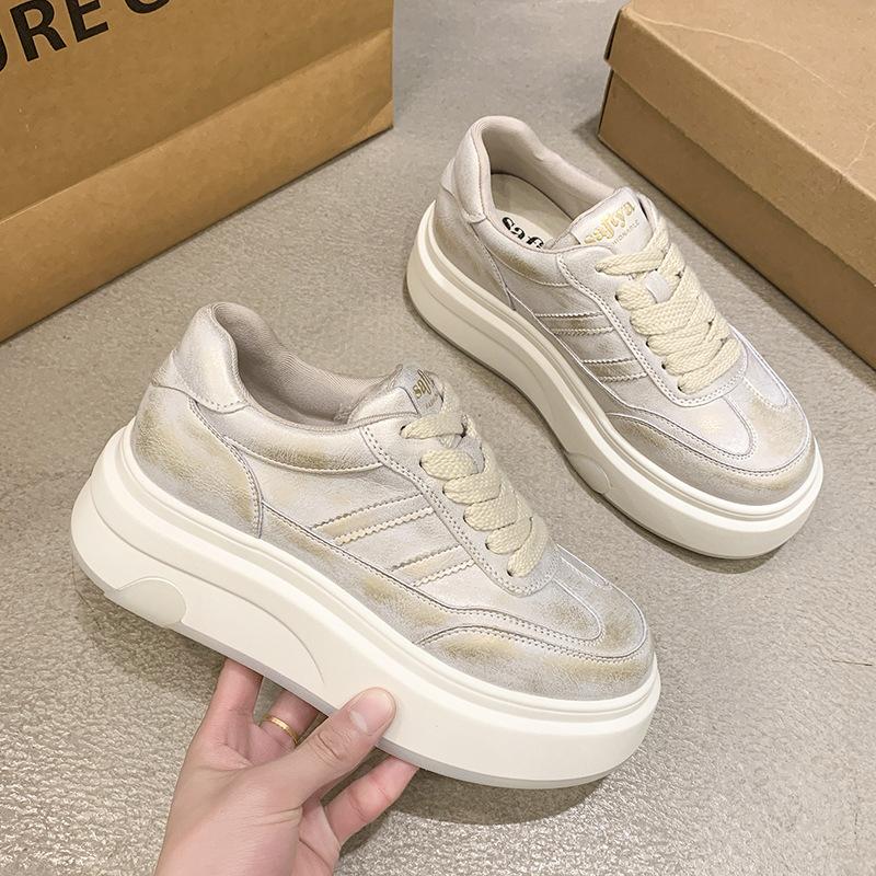 Кожаная полированная платформа Интернет-знаменитость белые туфли женские 2025 осень новые увеличивающие рост легкие кеды повседневная спортивная женская обувь тренд 40 шампанского
Кожаная полированная платформа Интернет-знаменитость белые туфли женские 2025 осень новые увеличивающие рост легкие кеды повседневная спортивная женская обувь тренд 40 шампанского