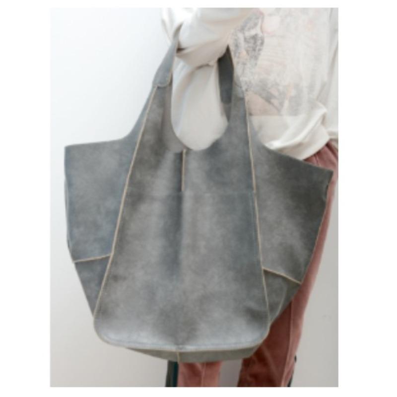 Vintage tote bag women s new casual soft leather shoulder handbag commuter wing bag сірий колір
Vintage tote bag women s new casual soft leather shoulder handbag commuter wing bag сірий колір