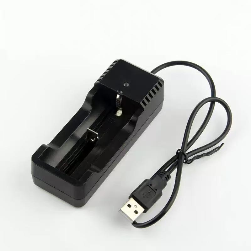 USB-зарядний пристрій для літієвих акумуляторів 26650, 18650, 21700 - Однослотовий, двослотовий та чотирислотовий (3.7-4.2V)
USB-зарядний пристрій для літієвих акумуляторів 26650, 18650, 21700 - Однослотовий, двослотовий та чотирислотовий (3.7-4.2V)