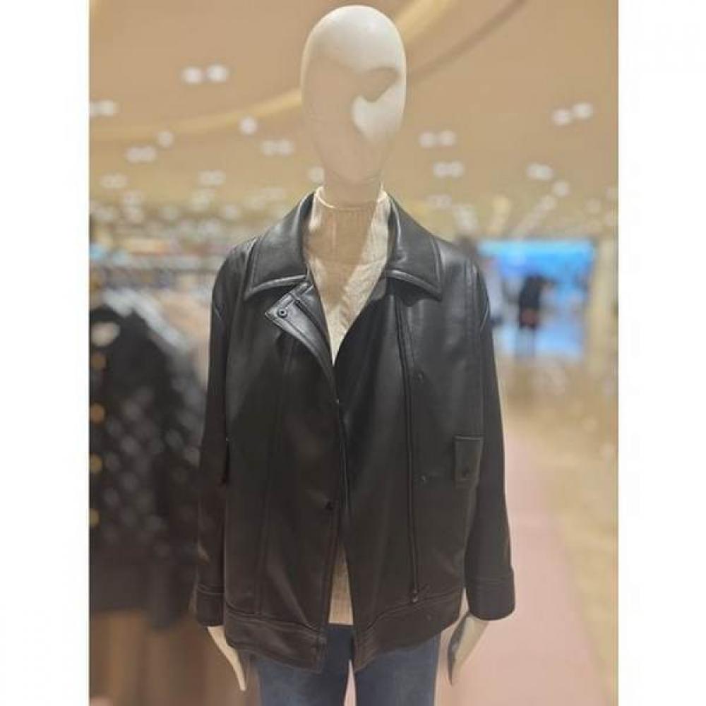 Cc Collect Stand Collar Leather Blouson Jacket C261psf511 LE/66
Cc Collect Stand Collar Leather Blouson Jacket C261psf511 LE/66
