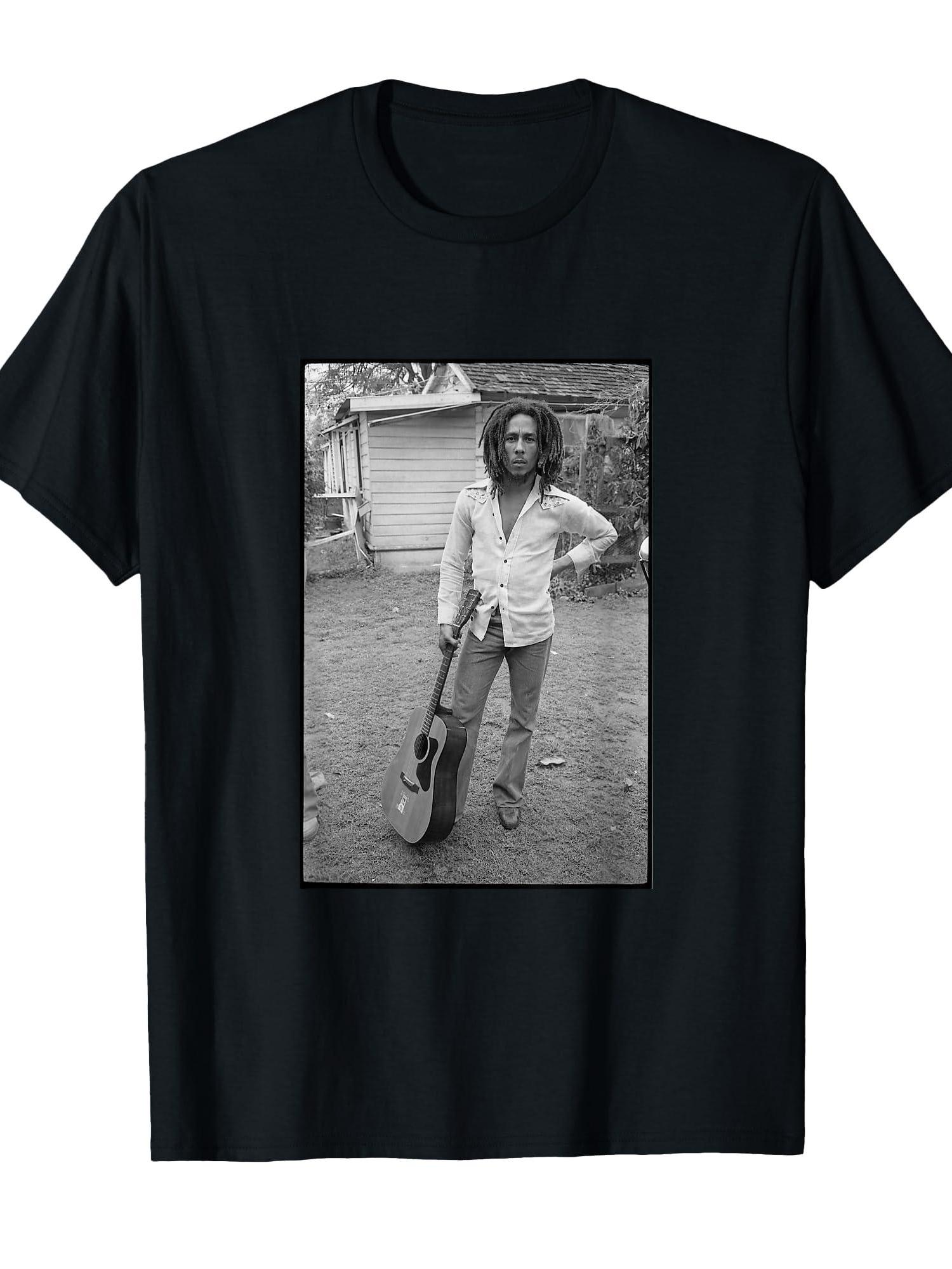Bob Marley x David Burnett Guitar Photo Tshirt Casual and Everyday Wear Pure Cotton AllSeason Couple Tshirt men clothing S
Bob Marley x David Burnett Guitar Photo Tshirt Casual and Everyday Wear Pure Cotton AllSeason Couple Tshirt men clothing S