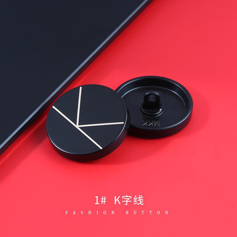 Черные металлические пуговицы шерстяное пальто кашемировая куртка высококачественные пуговицы универсальные круглые мужские и женские костюмные пуговицы 1 #K word * 35mm
Черные металлические пуговицы шерстяное пальто кашемировая куртка высококачественные пуговицы универсальные круглые мужские и женские костюмные пуговицы 1 #K word * 35mm