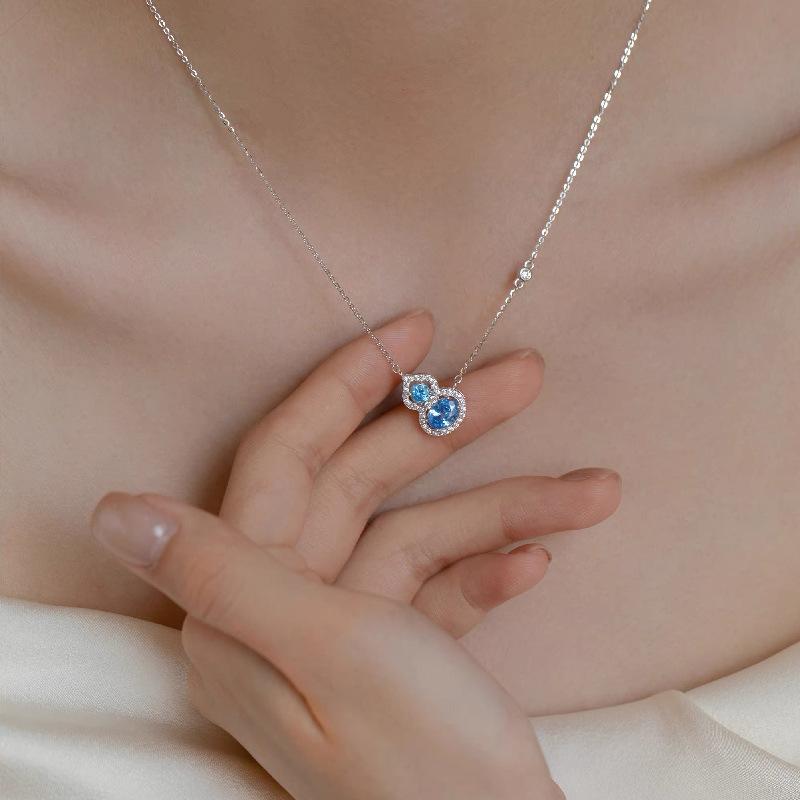 Blue gourd pendant necklace light luxury niche design collarbone chain fashion temperament item decoration
Blue gourd pendant necklace light luxury niche design collarbone chain fashion temperament item decoration