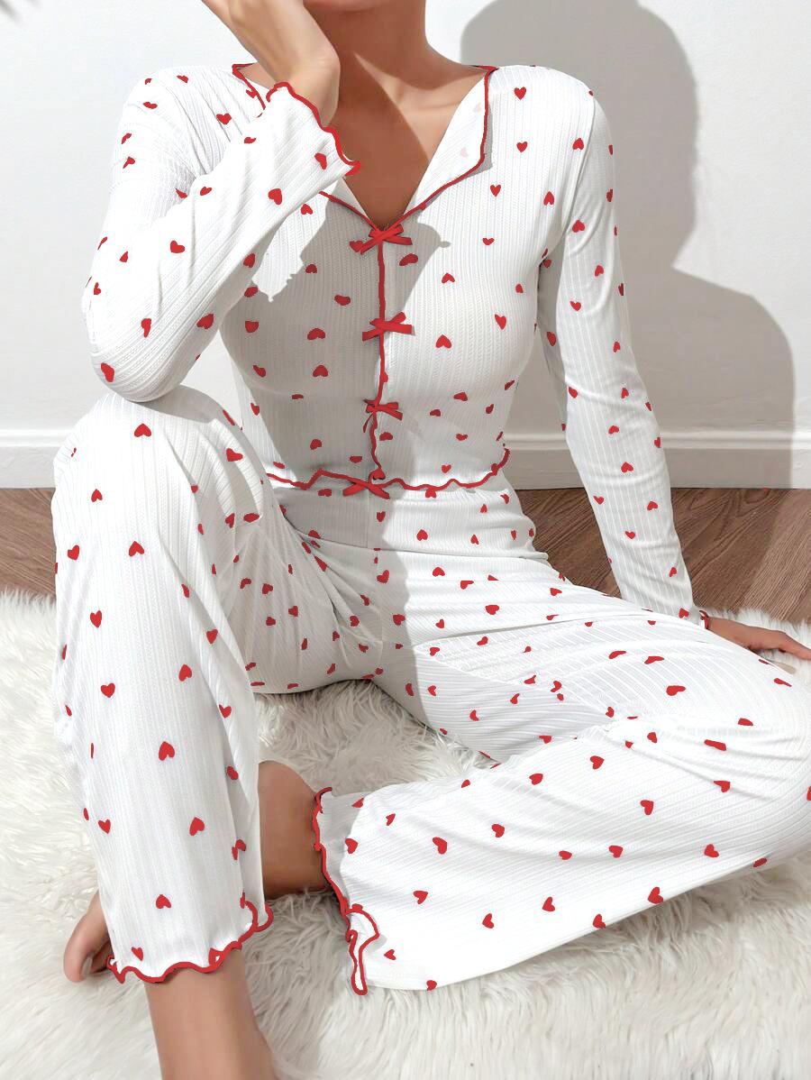 Europe and the United States hot-selling loungewear love printing long-sleeved lapel pajamas women can wear trousers two-piece set XL
Europe and the United States hot-selling loungewear love printing long-sleeved lapel pajamas women can wear trousers two-piece set XL