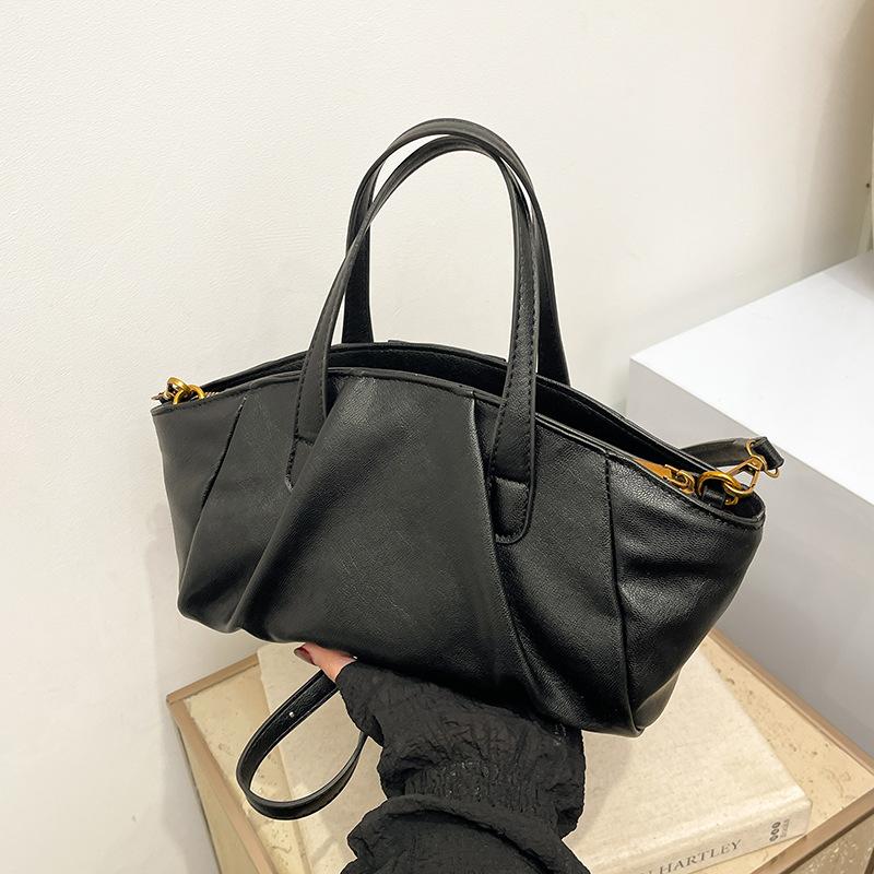 Large capacity bag women s autumn and winter versatile 2025 new shoulder messenger bag retro portable tote bag
Large capacity bag women s autumn and winter versatile 2025 new shoulder messenger bag retro portable tote bag