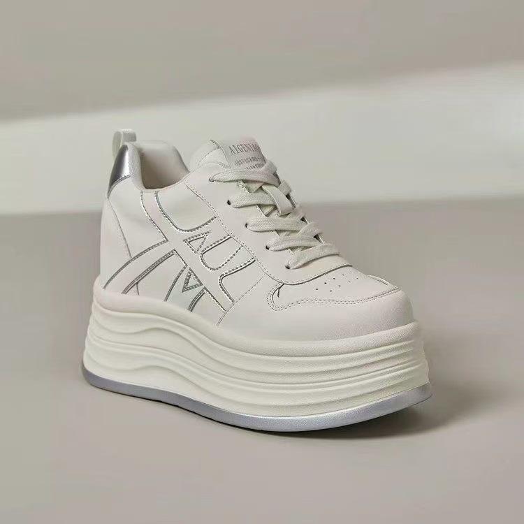 New thick-soled breathable casual sports shoes autumn single shoes board shoes 35【foot length 22.5cm】 серебряный
New thick-soled breathable casual sports shoes autumn single shoes board shoes 35【foot length 22.5cm】 серебряный