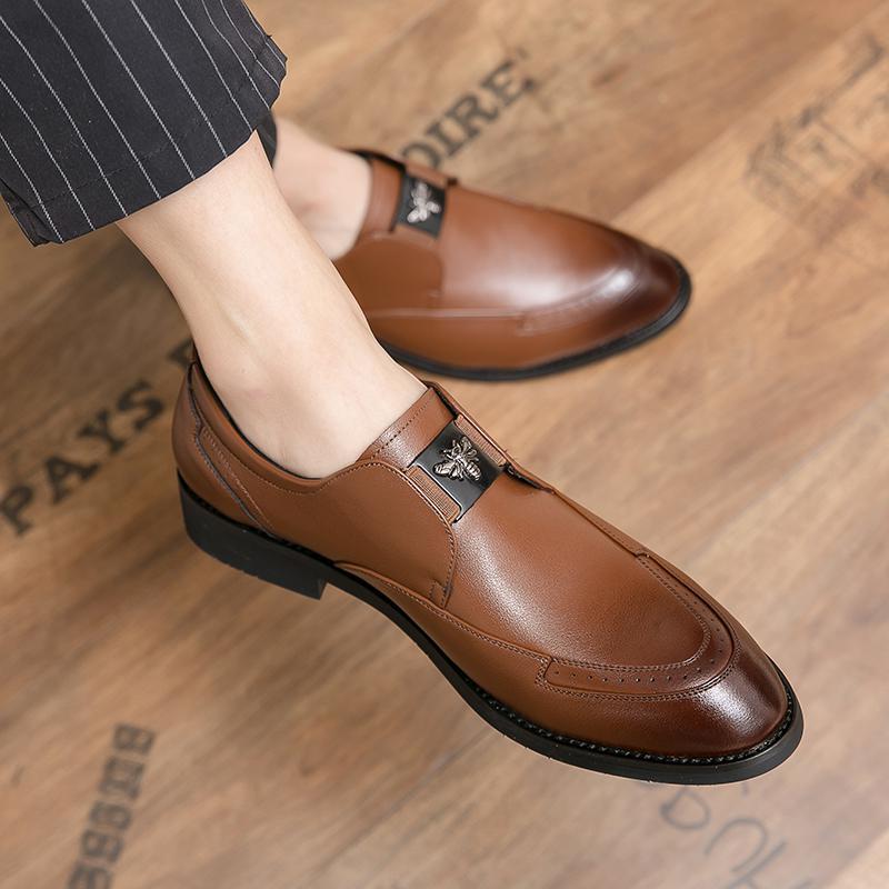 Британские остроносые кожаные туфли в стиле business casual, туфли-бини на одной педали, увеличивающие рост, для парикмахера ночного клуба, лакированные, глянцевые, для ленивого человека 45
Британские остроносые кожаные туфли в стиле business casual, туфли-бини на одной педали, увеличивающие рост, для парикмахера ночного клуба, лакированные, глянцевые, для ленивого человека 45