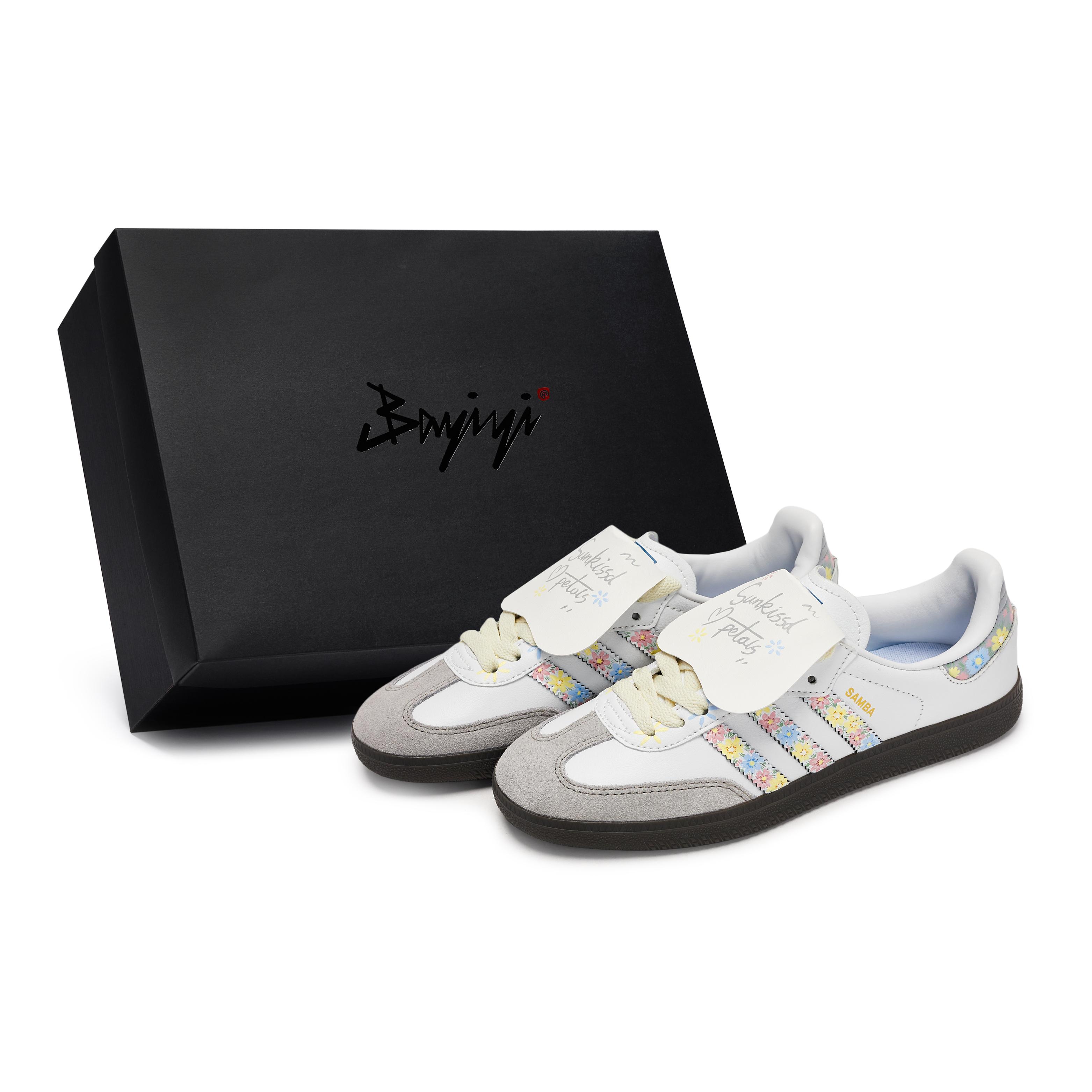 Adidas Originals SAMBA OG Sunshine Li Abrasion Resistant Low top Skateboard Shoes Unisex Gray White Pink Yellow B75806(Team80-S-BOX) 40⅔
Adidas Originals SAMBA OG Sunshine Li Abrasion Resistant Low top Skateboard Shoes Unisex Gray White Pink Yellow B75806(Team80-S-BOX) 40⅔