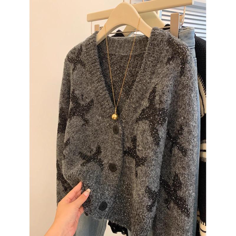 Серый свитер премиум-класса с пайетками в виде бабочки, женский мягкий восковой кардиган, короткая трикотажная куртка с длинным рукавом серый
Серый свитер премиум-класса с пайетками в виде бабочки, женский мягкий восковой кардиган, короткая трикотажная куртка с длинным рукавом серый