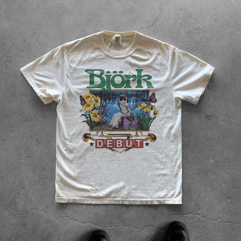 90-е Альтернативный Ретро 90-е Классический Ретро Принт Короткий Рукав Хлопок Круглый Вырез Высокое Качество Топ Повседневный Свободный Уличный Стиль Унисекс 4XL
90-е Альтернативный Ретро 90-е Классический Ретро Принт Короткий Рукав Хлопок Круглый Вырез Высокое Качество Топ Повседневный Свободный Уличный Стиль Унисекс 4XL