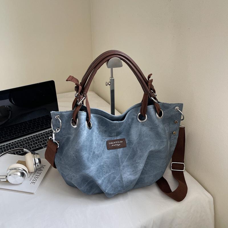 Women s Retro Distressed Large Capacity Crossbody Tote - Textured Handheld Bag for Early Autumn Commute (2025 Edition)
Women s Retro Distressed Large Capacity Crossbody Tote - Textured Handheld Bag for Early Autumn Commute (2025 Edition)