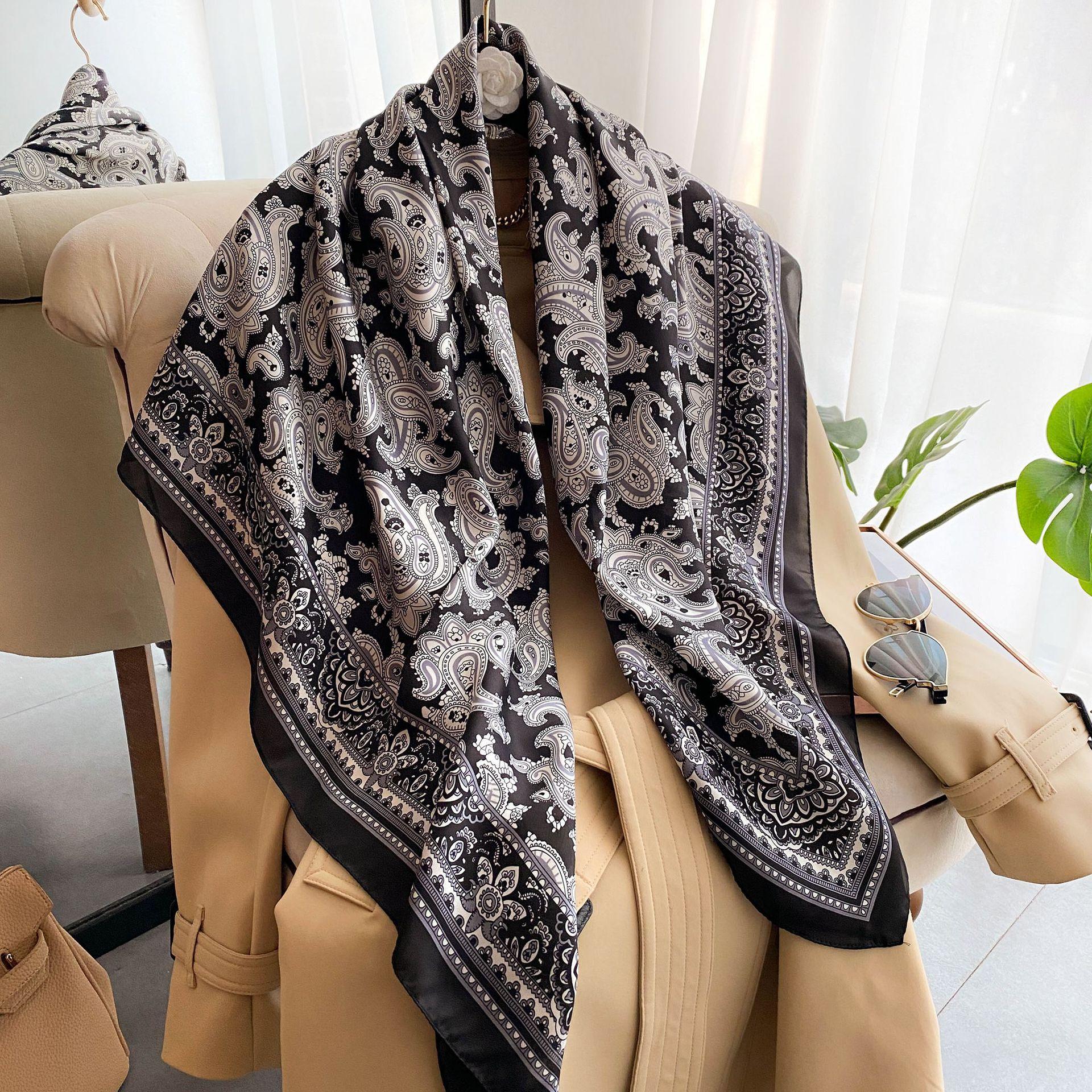 Высококачественные роскошные шелковые шарфы, повязка на голову, шарфы, шейный шарф для женщин, шелковый шарф с цепочкой, женская декоративная шаль 110-110cm
Высококачественные роскошные шелковые шарфы, повязка на голову, шарфы, шейный шарф для женщин, шелковый шарф с цепочкой, женская декоративная шаль 110-110cm