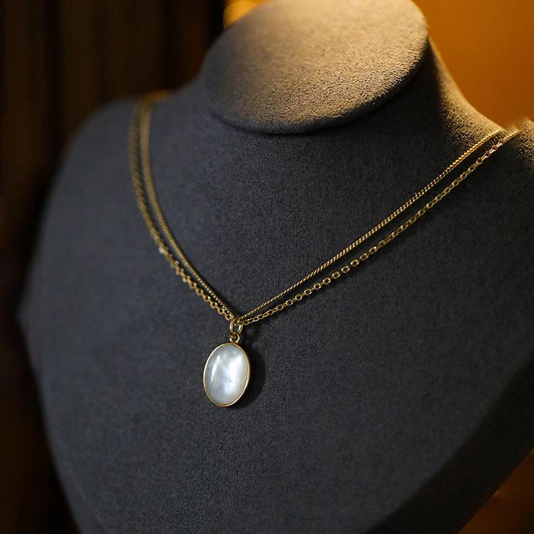 Elegant Retro White Mother-of-Pearl Double-Layer Pendant Necklace, S925 Sterling Silver Gold-Plated, High-End Minimalist Chain for Women 925 Silver
Elegant Retro White Mother-of-Pearl Double-Layer Pendant Necklace, S925 Sterling Silver Gold-Plated, High-End Minimalist Chain for Women 925 Silver
