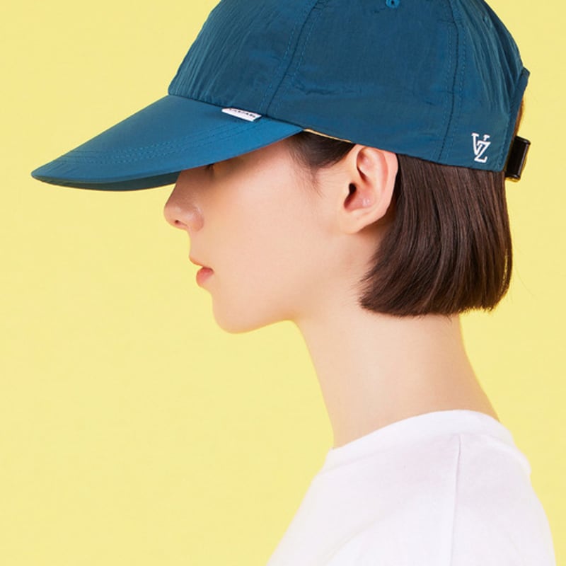 VARZAR Nylon Ordinary Overfit Ball Cap Peacock Blue FREE
VARZAR Nylon Ordinary Overfit Ball Cap Peacock Blue FREE