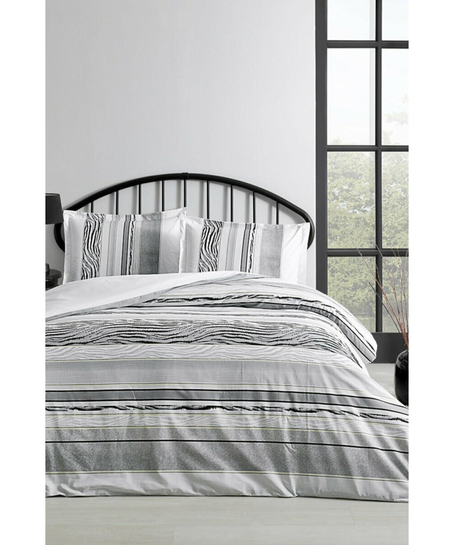 Набор двойных пододеяльников Grise
Набор двойных пододеяльников Grise