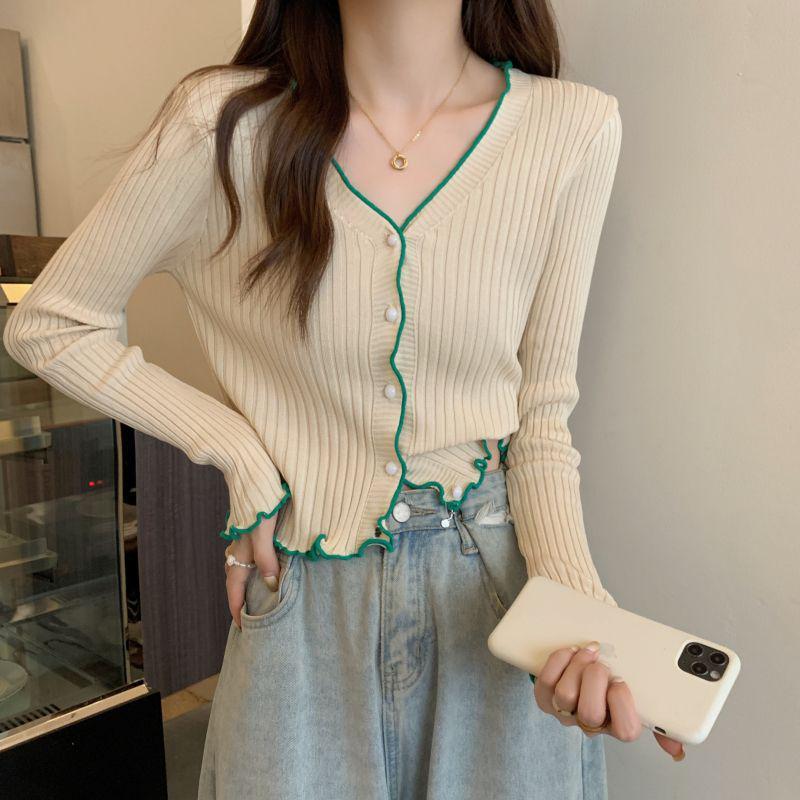 V-Neck Color Block Knit Cardigan with Wood Ear Edge - Women s Autumn/Winter Long-Sleeve Top One Size чёрный
V-Neck Color Block Knit Cardigan with Wood Ear Edge - Women s Autumn/Winter Long-Sleeve Top One Size чёрный
