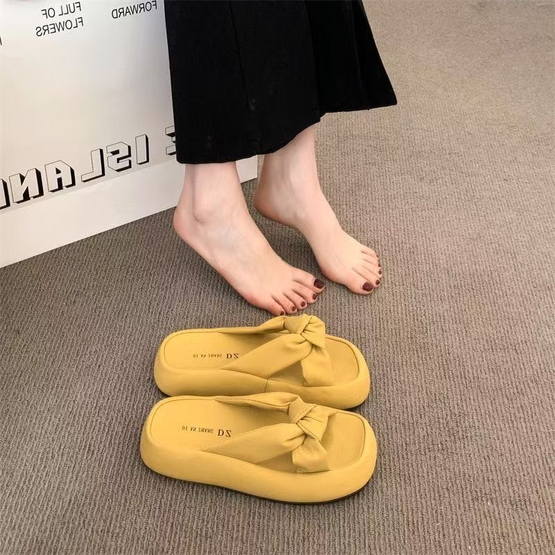 Wear lazy fashion premium cool slippers 2025 summer new popular casual non-slip beach slippers sandals women 35
Wear lazy fashion premium cool slippers 2025 summer new popular casual non-slip beach slippers sandals women 35