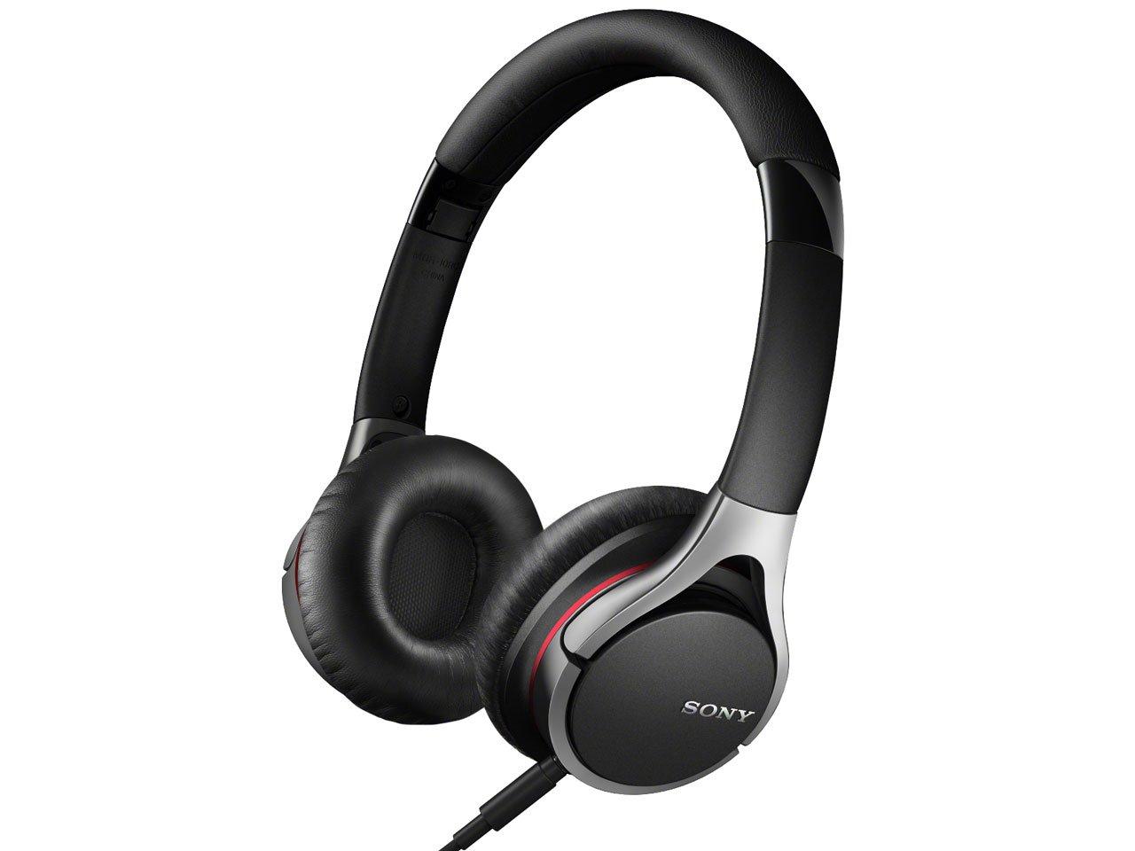 SONY closed-type on-ear headphones compatible with high-resolution sound sources, remote control and microphone included, foldable, black MDR-10RCB
SONY closed-type on-ear headphones compatible with high-resolution sound sources, remote control and microphone included, foldable, black MDR-10RCB
