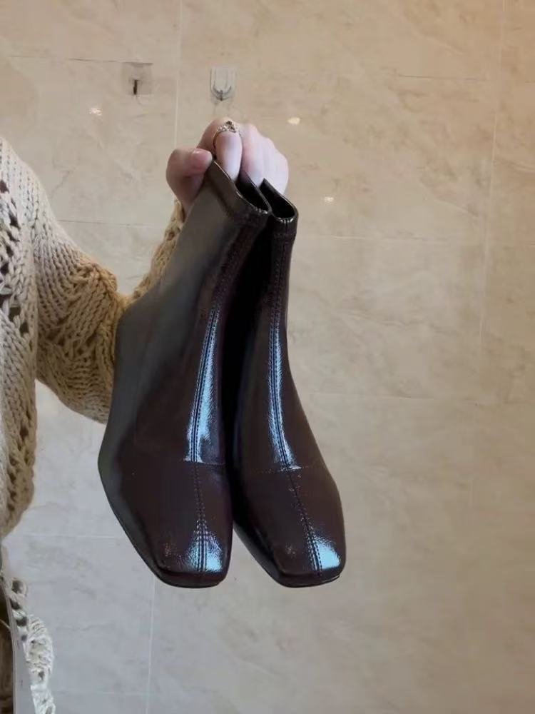 Версия из коровьей кожи ретро простые тонкие ботильоны задняя молния квадратный носок темперамент танкетка 2,5 см короткие ботильоны тонкие эластичные ботильоны 41 коричневый
Версия из коровьей кожи ретро простые тонкие ботильоны задняя молния квадратный носок темперамент танкетка 2,5 см короткие ботильоны тонкие эластичные ботильоны 41 коричневый