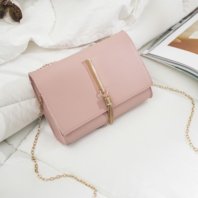 Women s Fashion Korean Version Chain Shoulder Small Square Bag Trendy Simple Tassel Pendant Crossbody Bag One Piece Dropshipping
Women s Fashion Korean Version Chain Shoulder Small Square Bag Trendy Simple Tassel Pendant Crossbody Bag One Piece Dropshipping