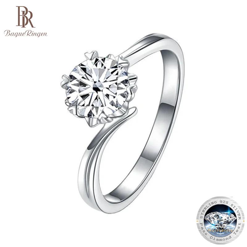 Комплект Bague Ringen S925 с муассанитом цвета D, классическое женское кольцо со снежинкой из шести когтей в один карат, с покрытием из 18-каратного золота
Комплект Bague Ringen S925 с муассанитом цвета D, классическое женское кольцо со снежинкой из шести когтей в один карат, с покрытием из 18-каратного золота