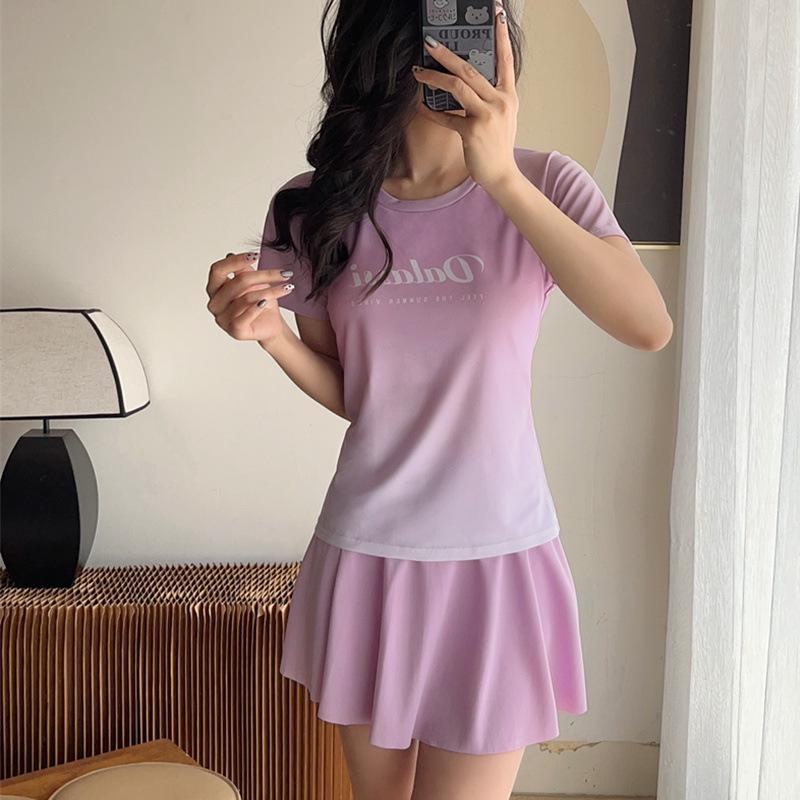 2025 Chic Slimming Sporty Swim Set: Conservative Tummy-Hiding Two-Piece for High-End Resort & Beach Vacation L (105-118 lbs) синій
2025 Chic Slimming Sporty Swim Set: Conservative Tummy-Hiding Two-Piece for High-End Resort & Beach Vacation L (105-118 lbs) синій