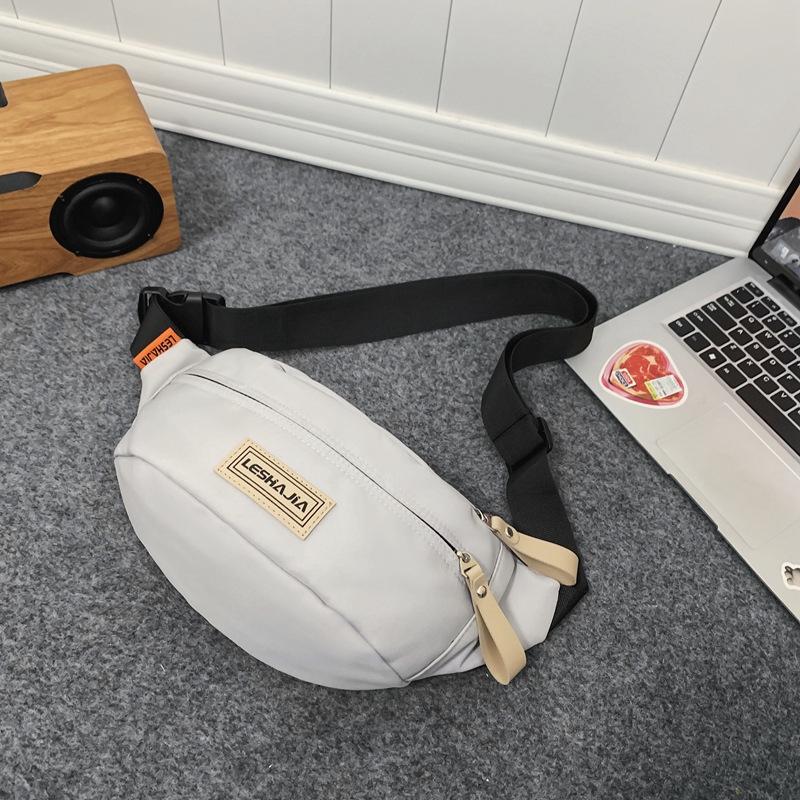 Dumpling bag women s summer large capacity bag crossbody shoulder bag versatile casual backpack student commute світло-сірого кольору
Dumpling bag women s summer large capacity bag crossbody shoulder bag versatile casual backpack student commute світло-сірого кольору