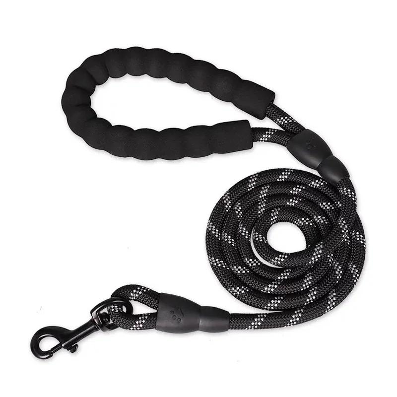 1.5M Reflective Dog Leash Heavy Duty Nylon Rope Padded Handle for Medium Large Dogs Night Walk Safety Dog Leash 1.0cm чёрный
1.5M Reflective Dog Leash Heavy Duty Nylon Rope Padded Handle for Medium Large Dogs Night Walk Safety Dog Leash 1.0cm чёрный