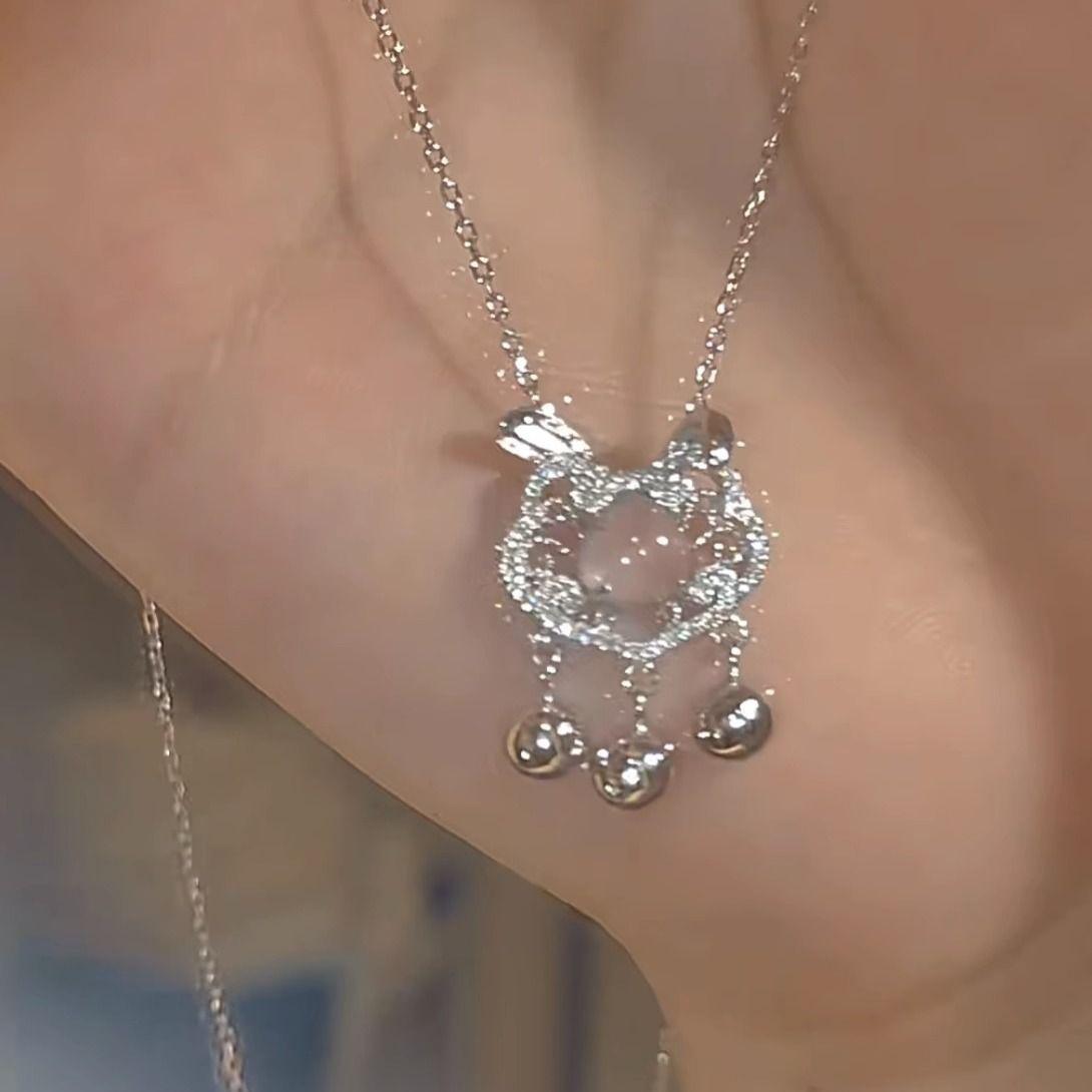 Bunny safety lock necklace female light luxury niche rabbit ears bell collarbone chain girlfriend birthday gift
Bunny safety lock necklace female light luxury niche rabbit ears bell collarbone chain girlfriend birthday gift