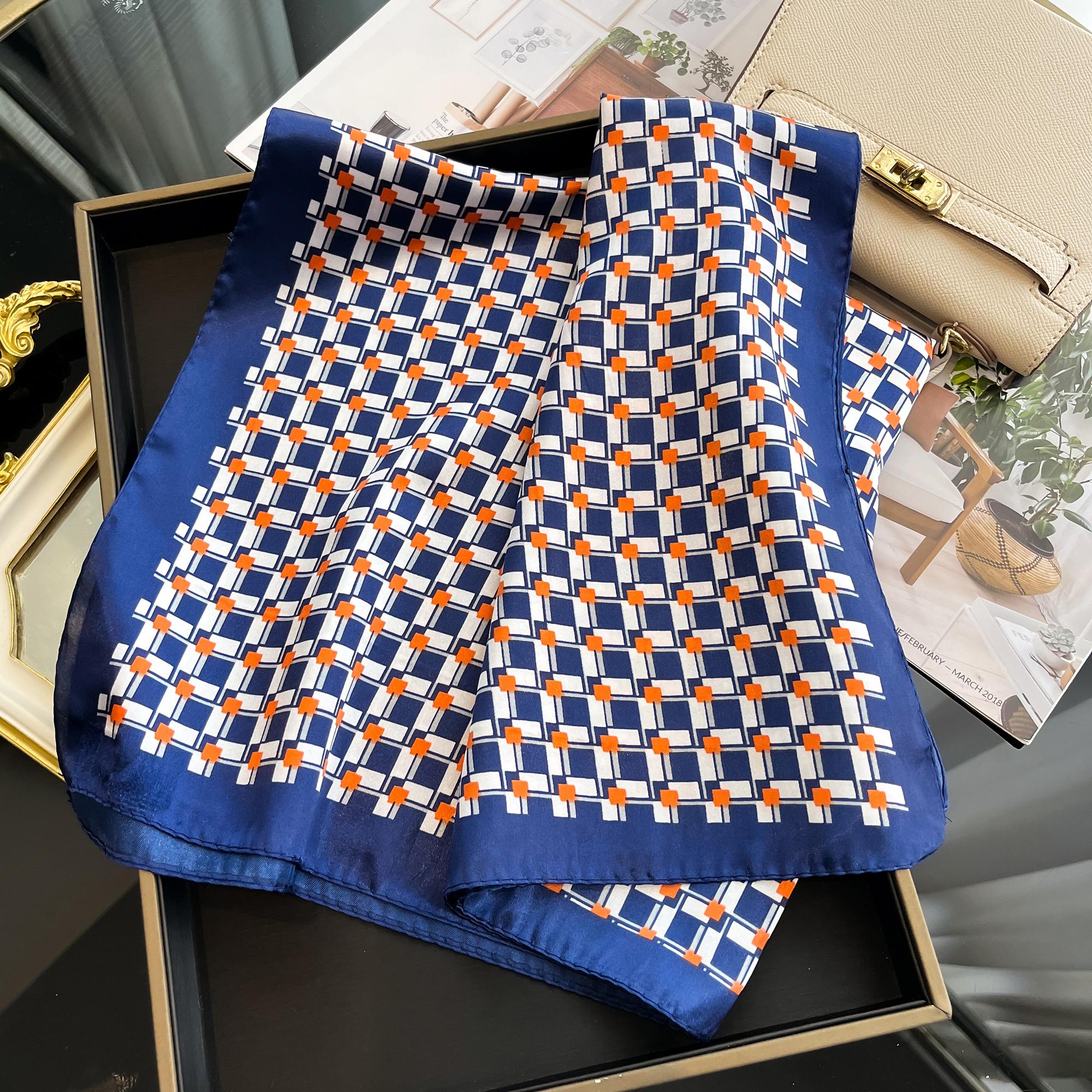 Spring Summer Silk Scarf Ladies Luxury Design Scarf Silk Smooth Scarf Soft Muslim Turban Shawl Beach 70X70Cm
Spring Summer Silk Scarf Ladies Luxury Design Scarf Silk Smooth Scarf Soft Muslim Turban Shawl Beach 70X70Cm
