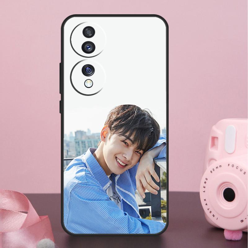 Чехол Cha Eun Woo для Honor 200 400 Pro 50 70 90 X9a X9b X9c X9d X8a X8b X8c Magic 7 Lite 5 6 8 Pro Honor Magic5 Lite
Чехол Cha Eun Woo для Honor 200 400 Pro 50 70 90 X9a X9b X9c X9d X8a X8b X8c Magic 7 Lite 5 6 8 Pro Honor Magic5 Lite