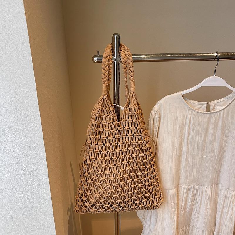 Niche hollow design bag women s fashion woven tote bag casual versatile beach bag
Niche hollow design bag women s fashion woven tote bag casual versatile beach bag
